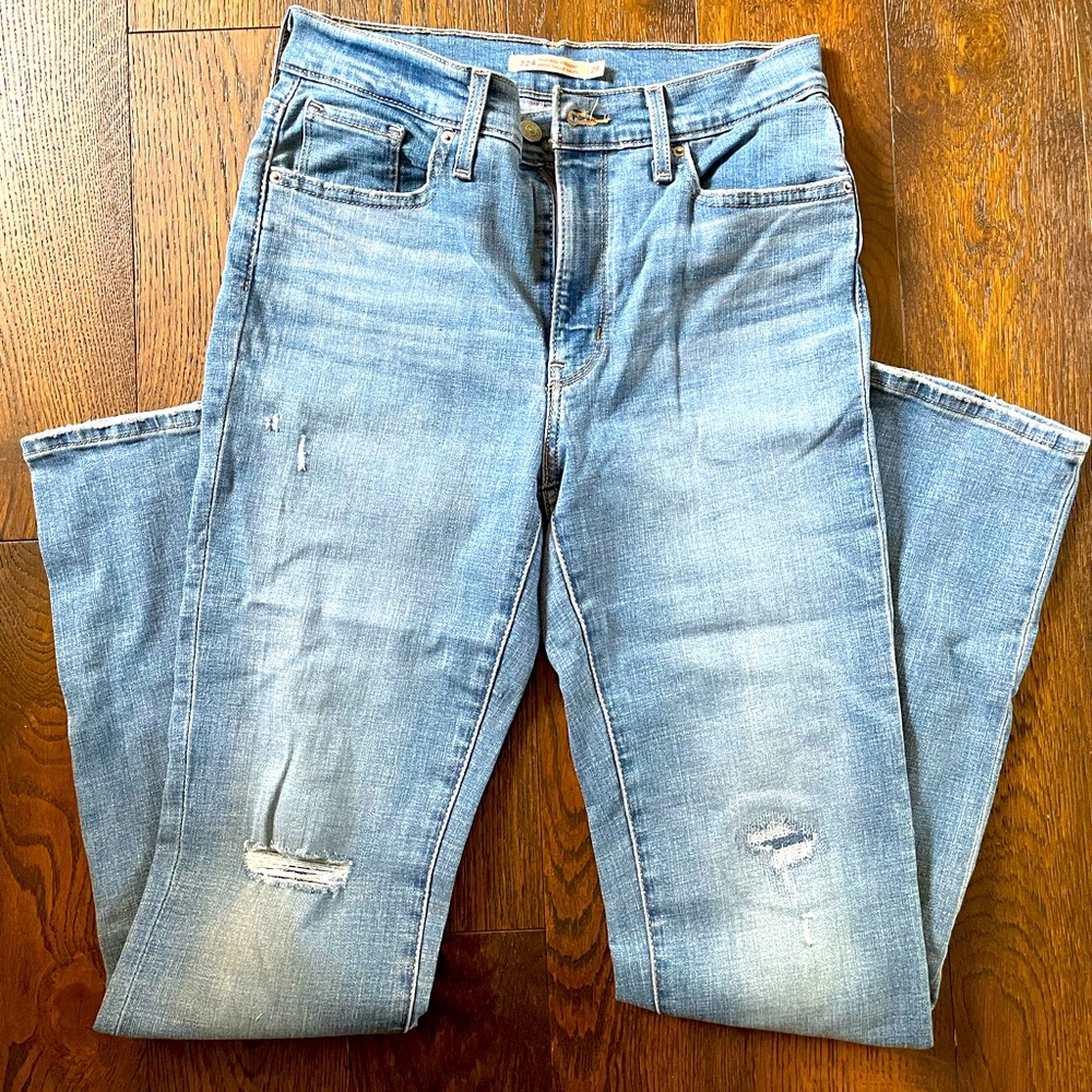 Levi’s 724 High Rise Straight Leg Jeans
